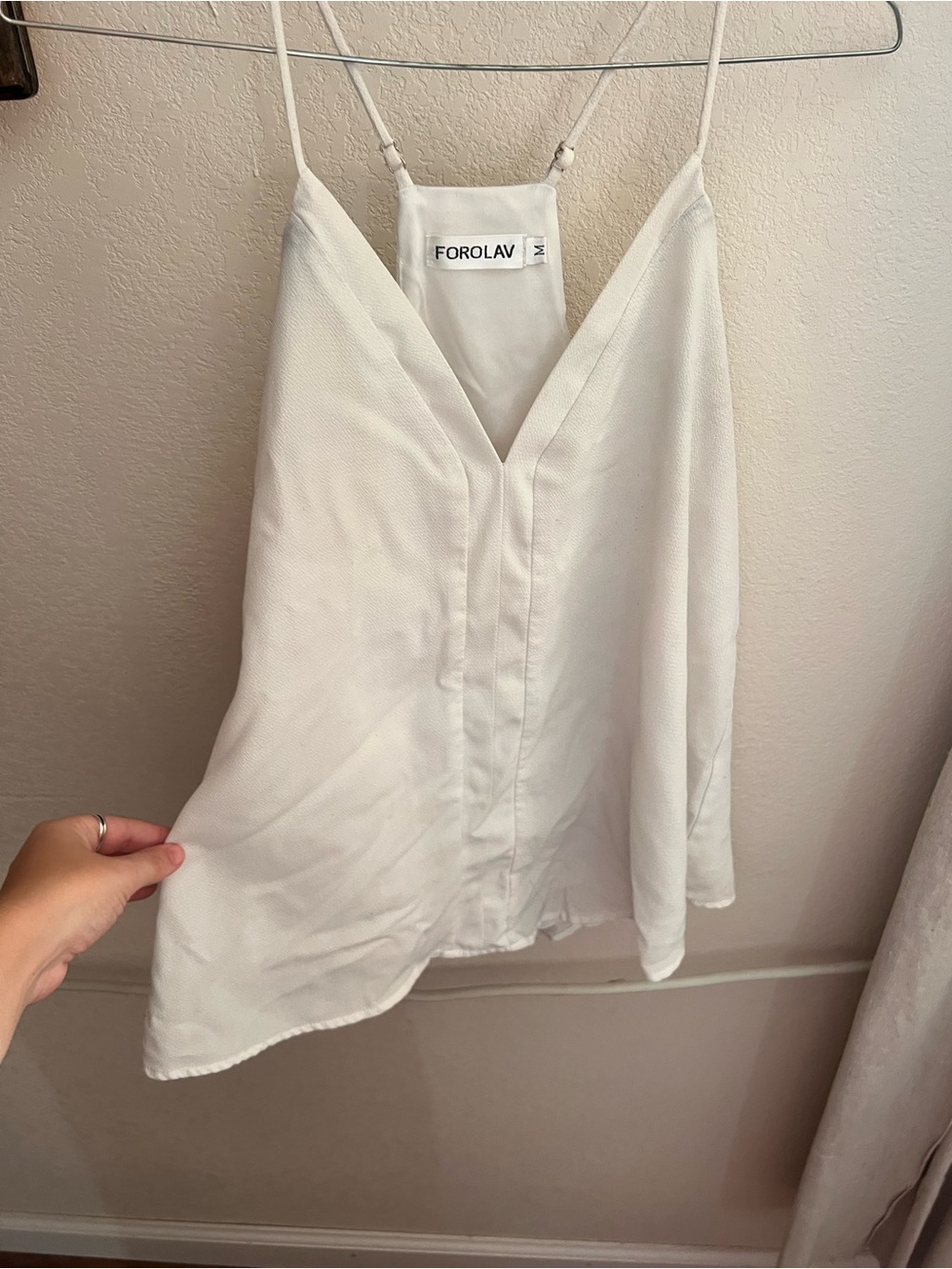 Forolav White V-Neck Slip Tank Top